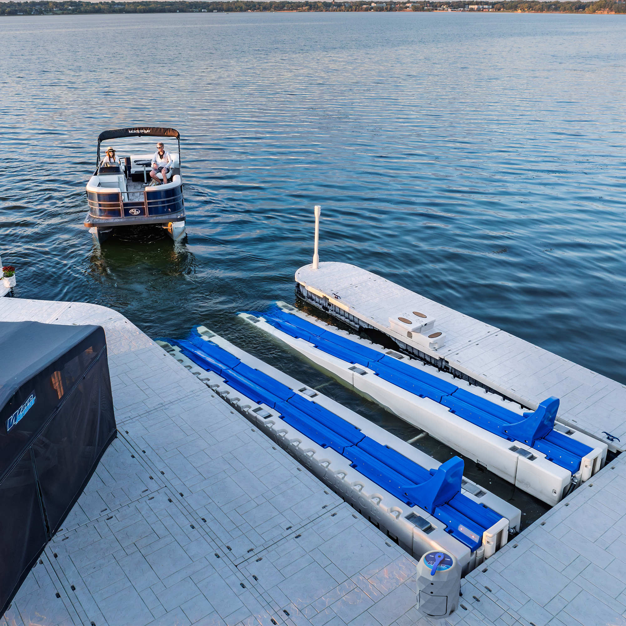 Pro Air Pontoon Lift 7