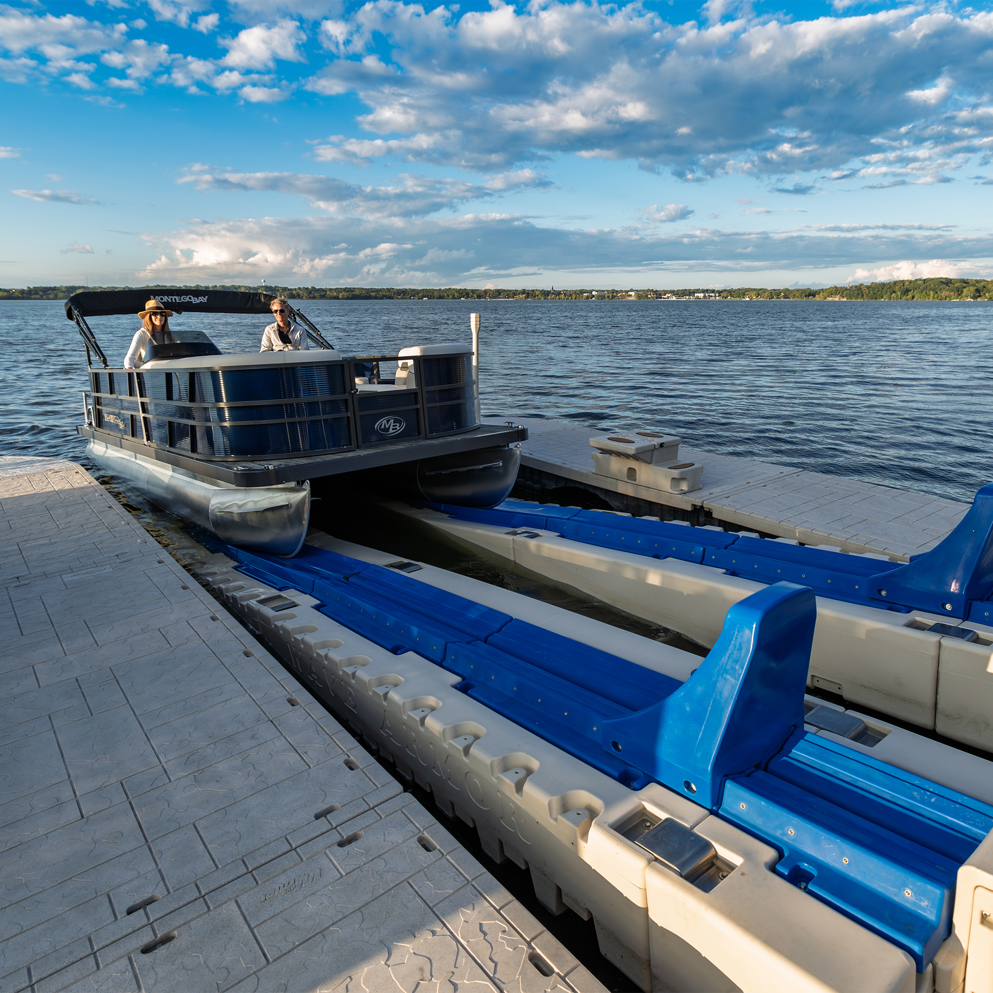 Pro Air Pontoon Lift 5