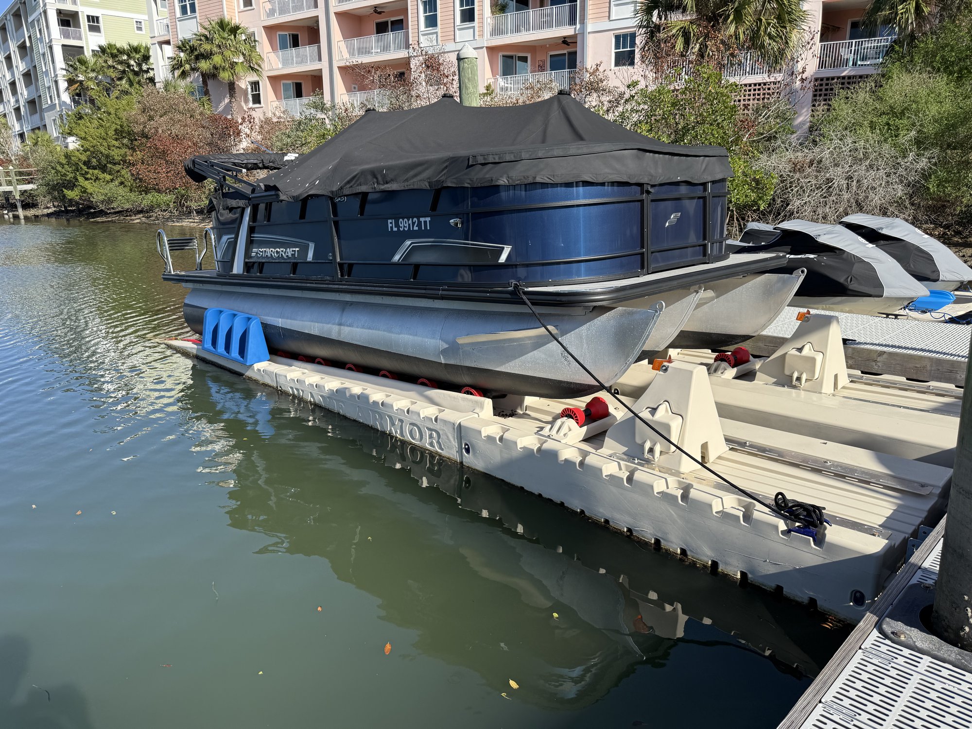 Pro Pontoon Port 8