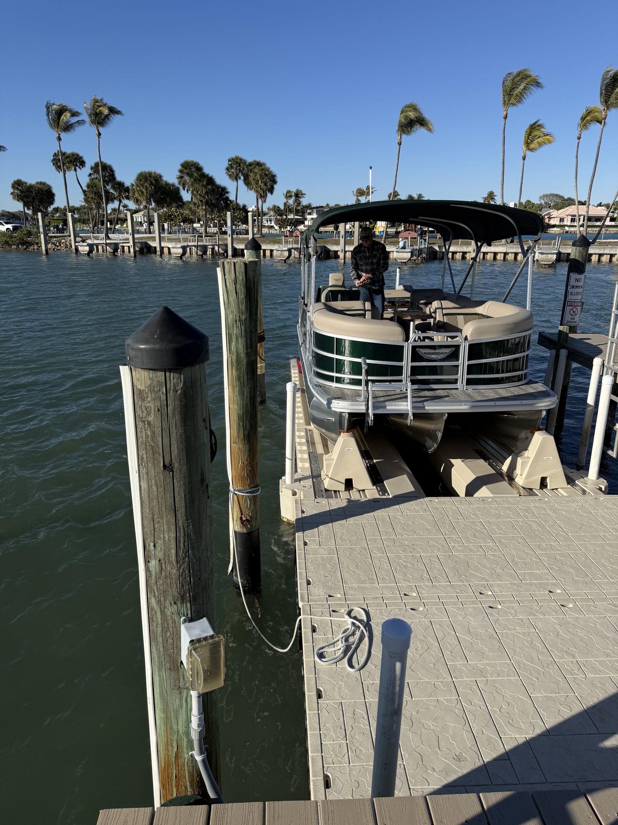 Pro Pontoon Port 10