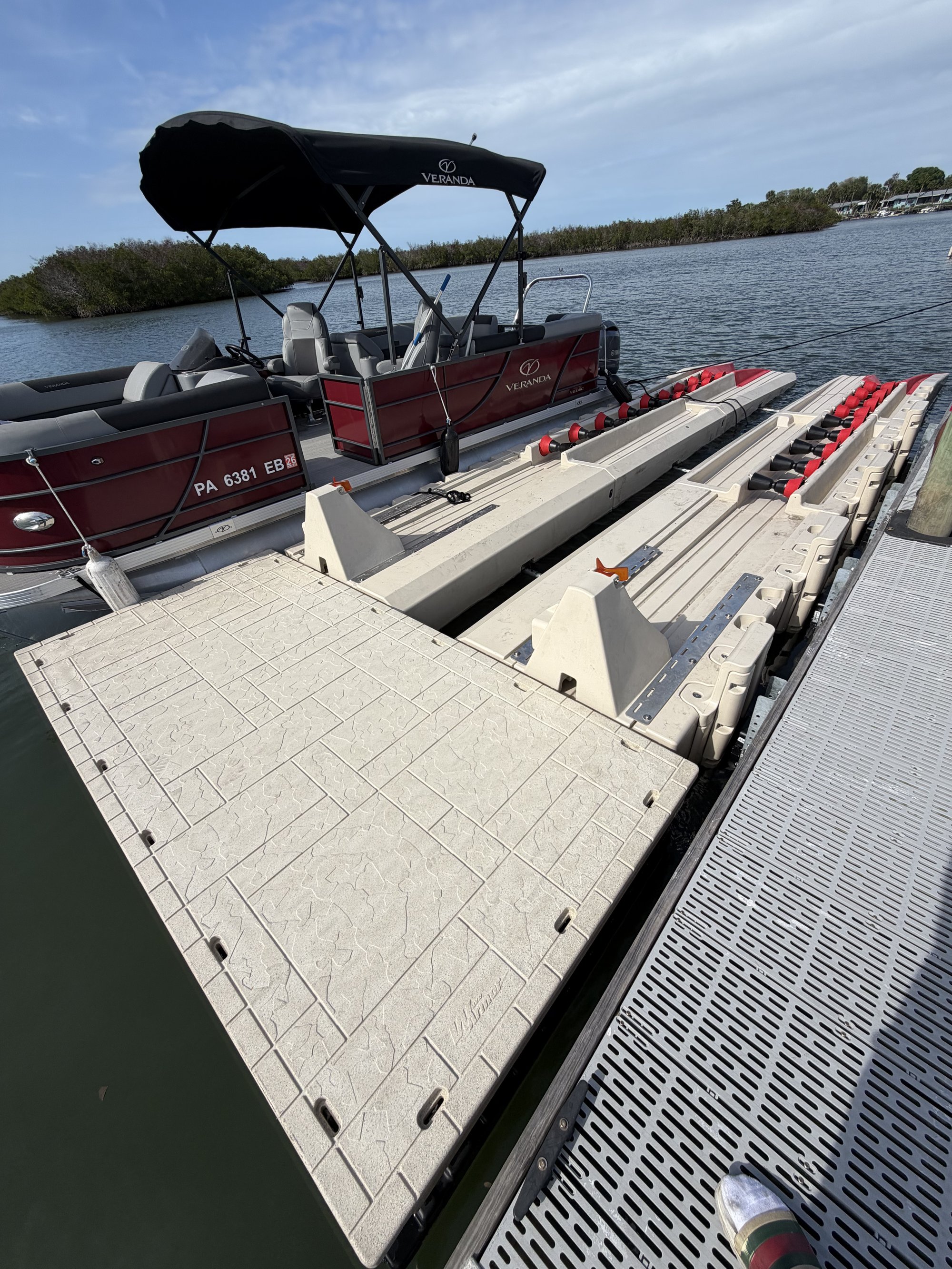Pro Pontoon Port 11