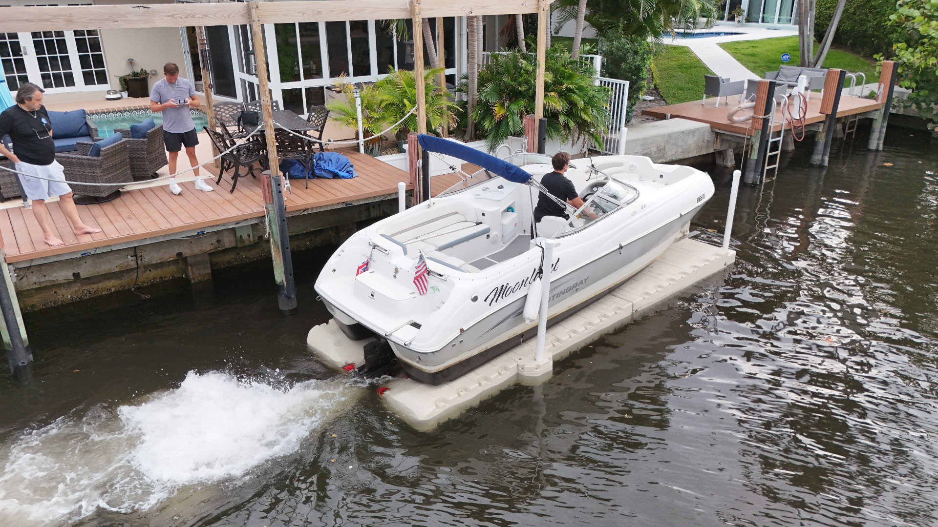 PRO 220 Boat Port 11