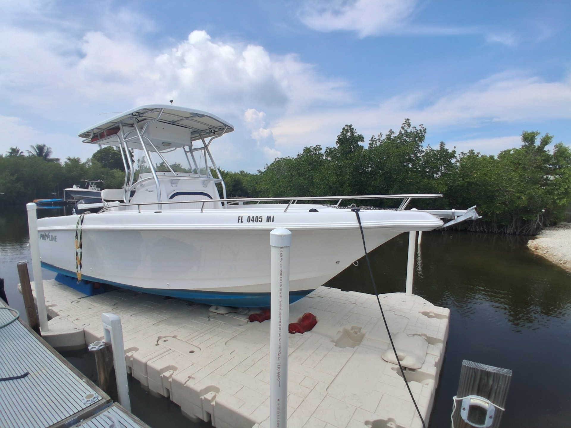 Extreme X24 Boat Port 8